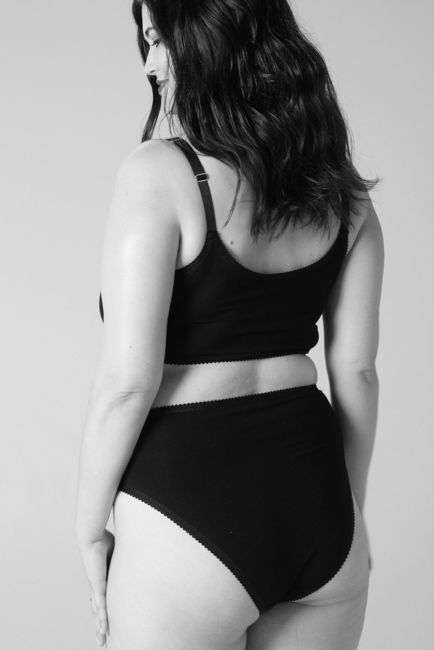 Deanna Knickers Black Mesh