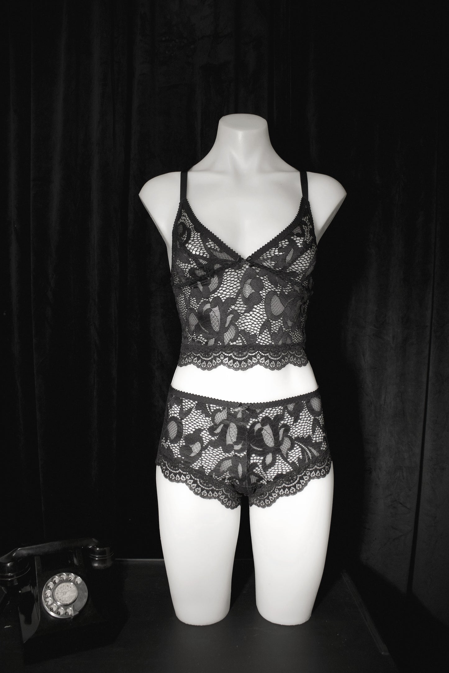 Janet Knickers Maia Black Lace