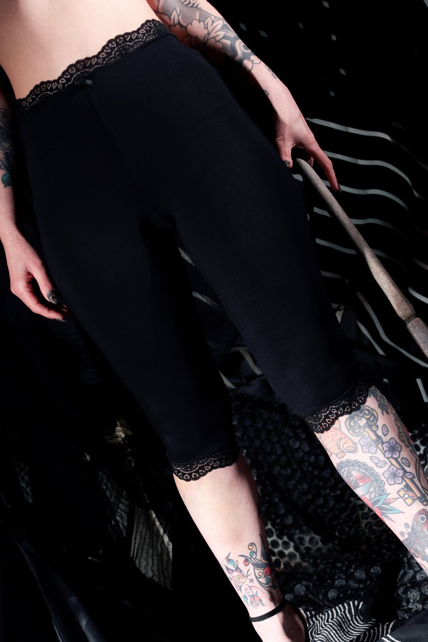 Becky Capris Black Modal Jersey