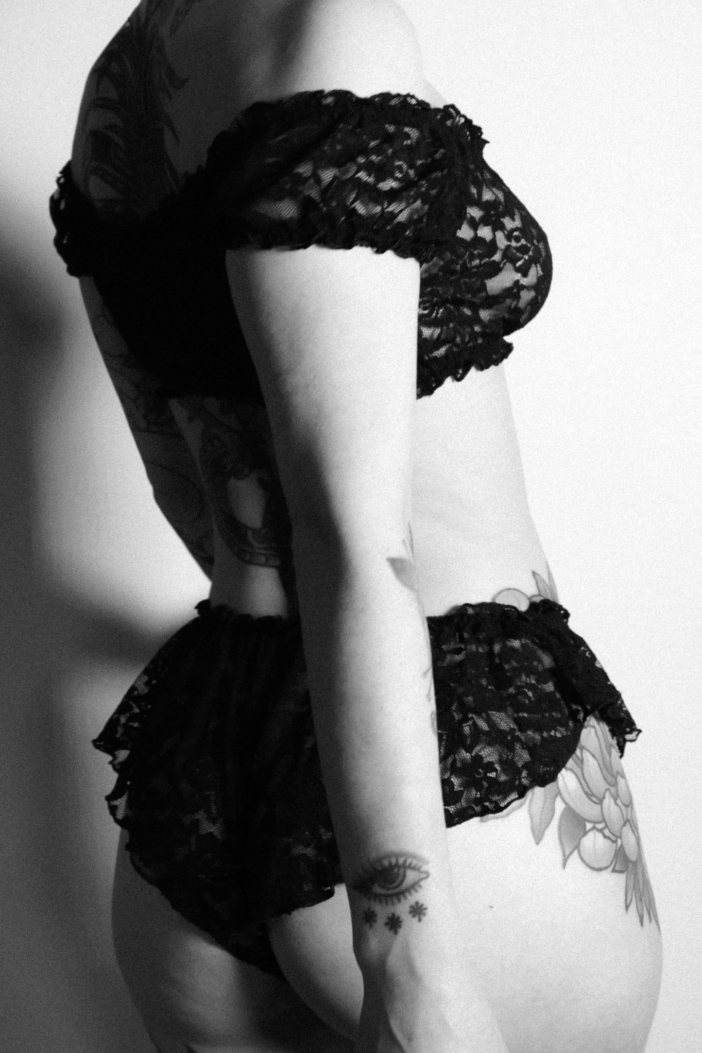 Chloe Knickers Black Resurrection Lace