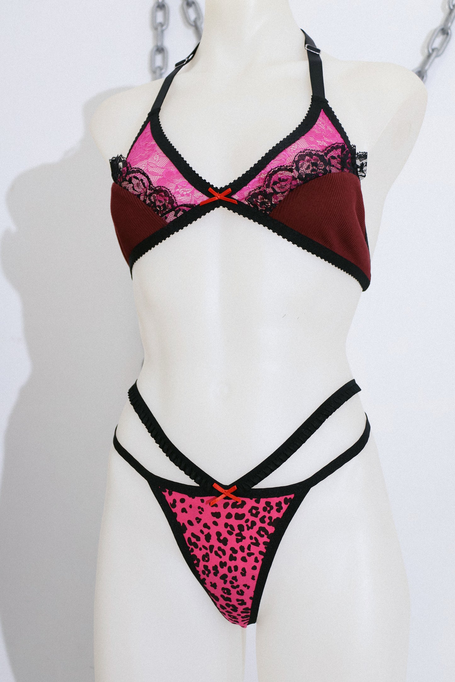 Daphnis Bralette Purple Rib and Pink Lace