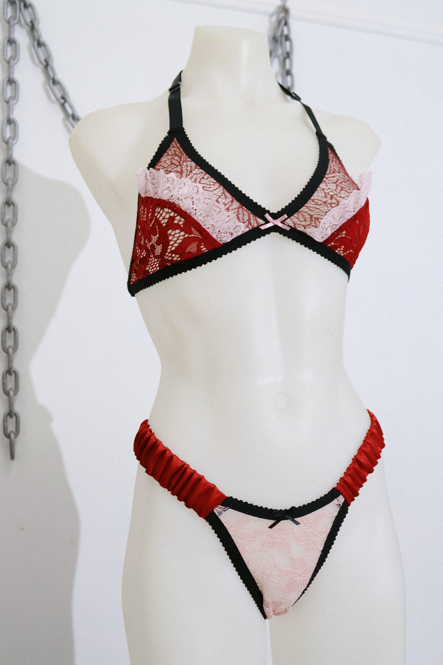 Scrunch Side Thong Pink Lace and Red Silk